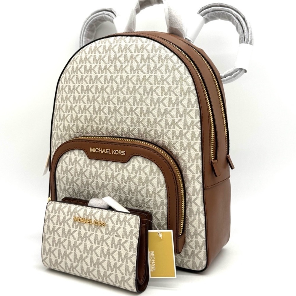 Michael Kors Medium Jaycee Zip Pocket Backpack & Bifold Zip Chain Wallet Vanilla